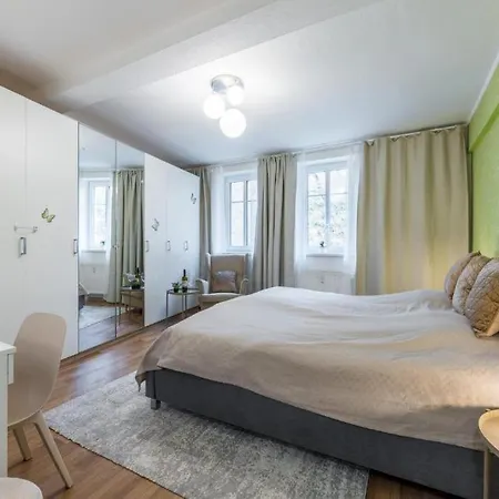 Promenade View Apartment Karlsbad Buitenkant foto