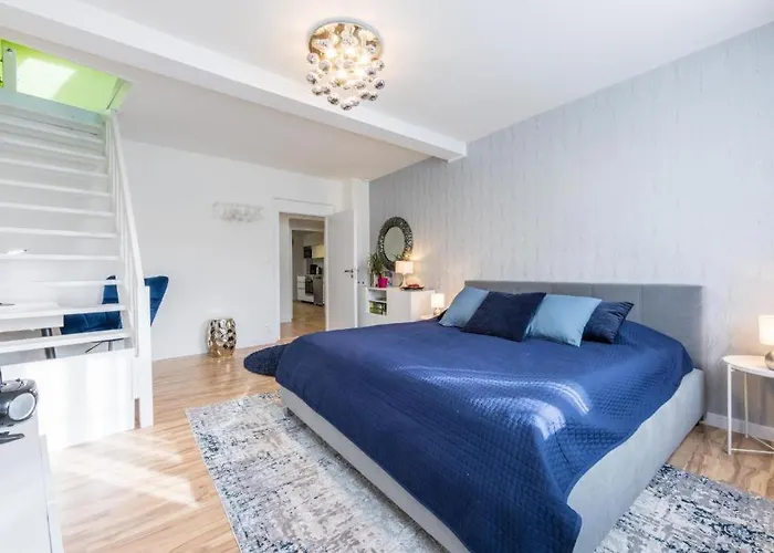 Promenade View Apartment